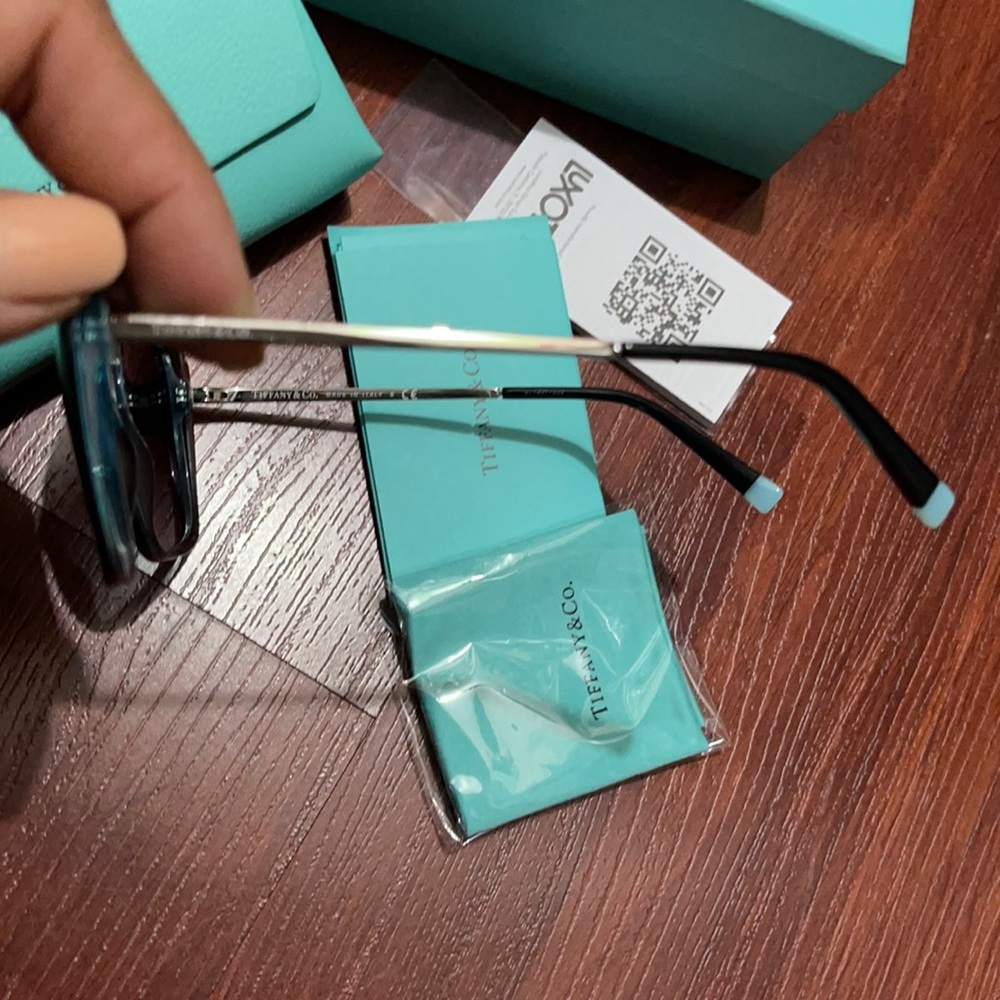 Brand new Tiffany sunglasses - Picture 2 of 4